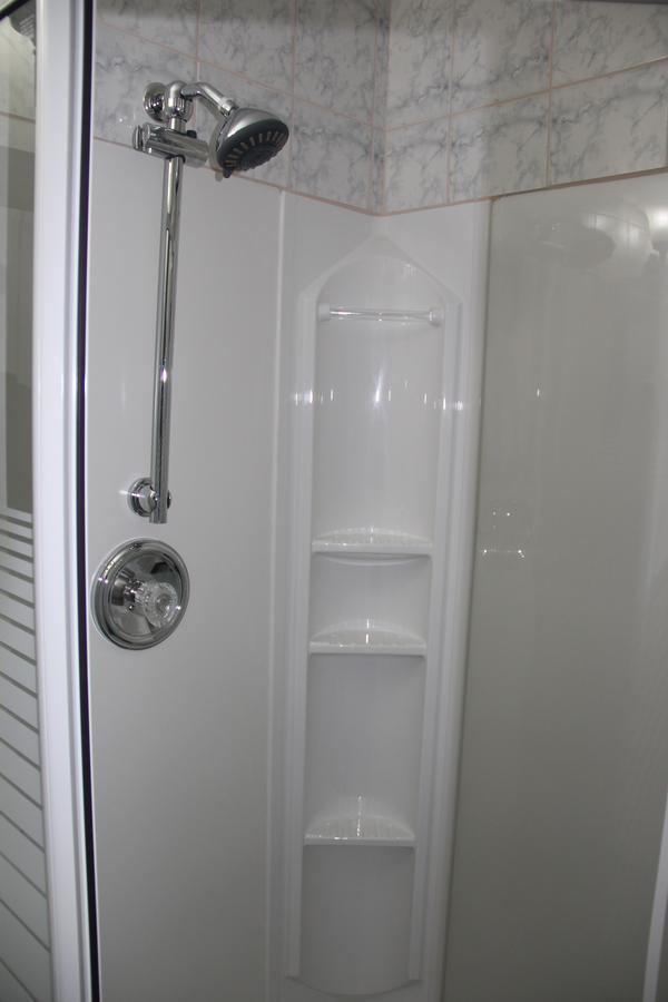 Perth Plaza Inn & Suites Екстер'єр фото
